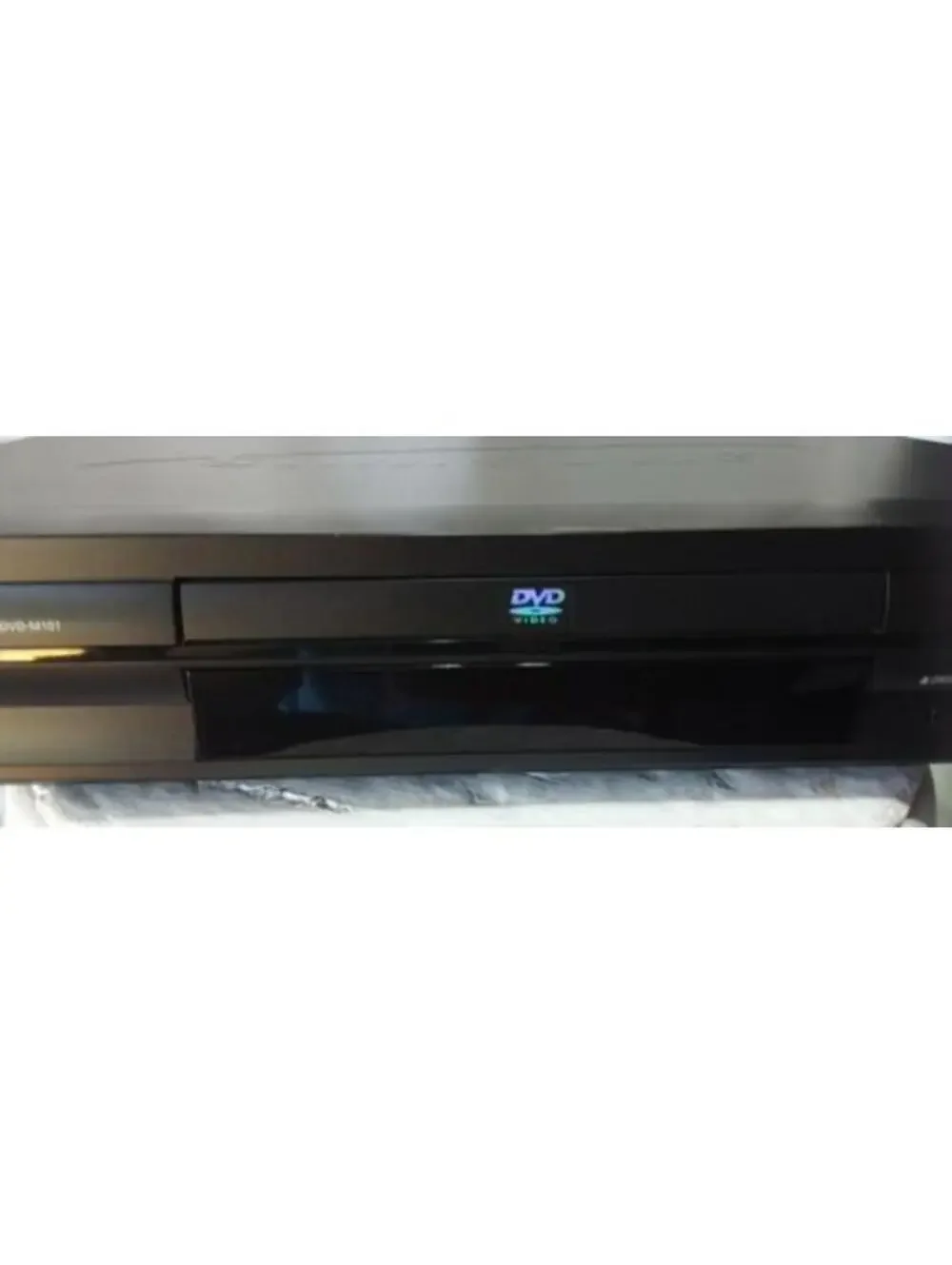 Samsung DVD-M101 DVD CD MP3 Player Multi-Format Progressive Scan Pre-Owned